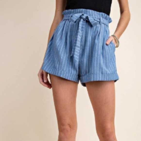 NWT Blue and White Striped High Waist Paper Bag Women's Shorts, Medium & Large - Picture 4 of 6